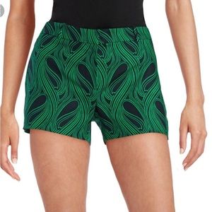 Micheal Kors size 14 green print shorts flat front with stretch